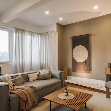 Kiso - 2 Bedrooms In Marques De Pombal Lägenhet *